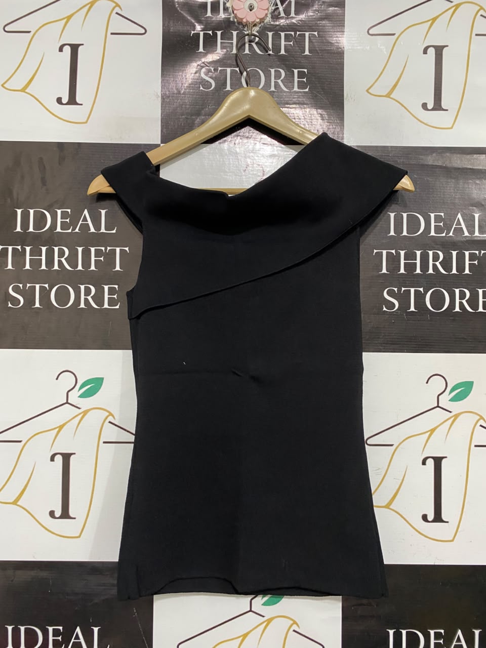 PORTMANS |S | BUST 14 |A71 | BLACK ASYMMETRIC FOLDED COLLAR TOP