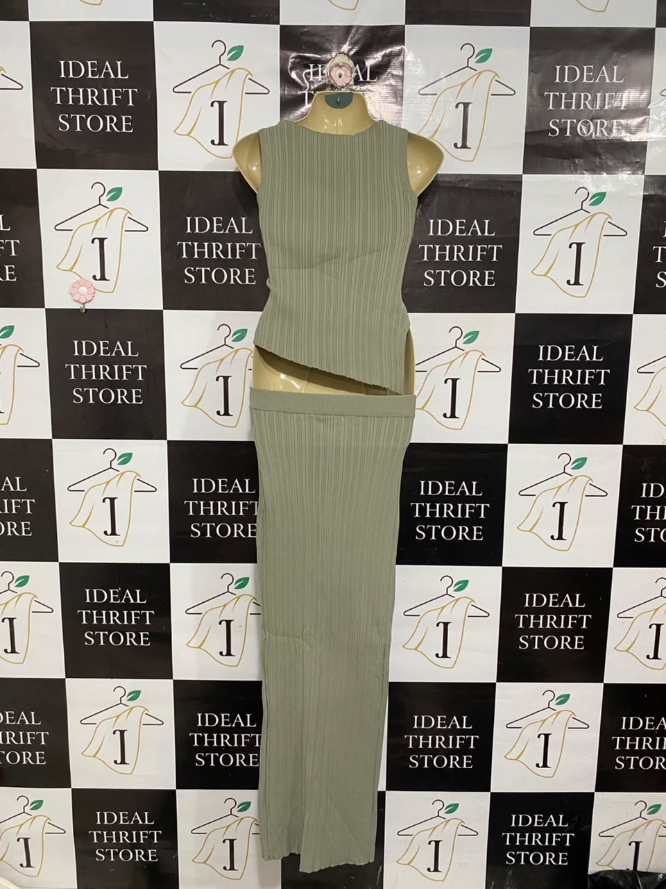 THANNE |S/M | A70 | SAGE GREEN RIBBED ASYMMETRIC TWO-PIECE SET