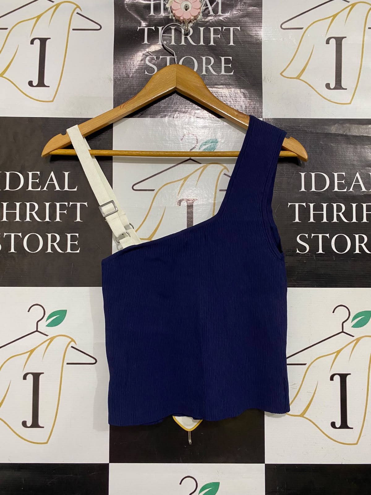 LULU AND ROSE |M | BUST 13| A72 | NAVY BLUE ASYMMETRIC ONE-SHOULDER RIBBED TOP