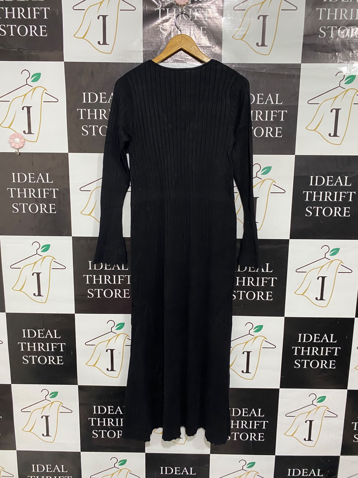ANKO |S | BUST 15 |A72| BLACK RIBBED V-NECK LONG-SLEEVE MAXI DRESS
