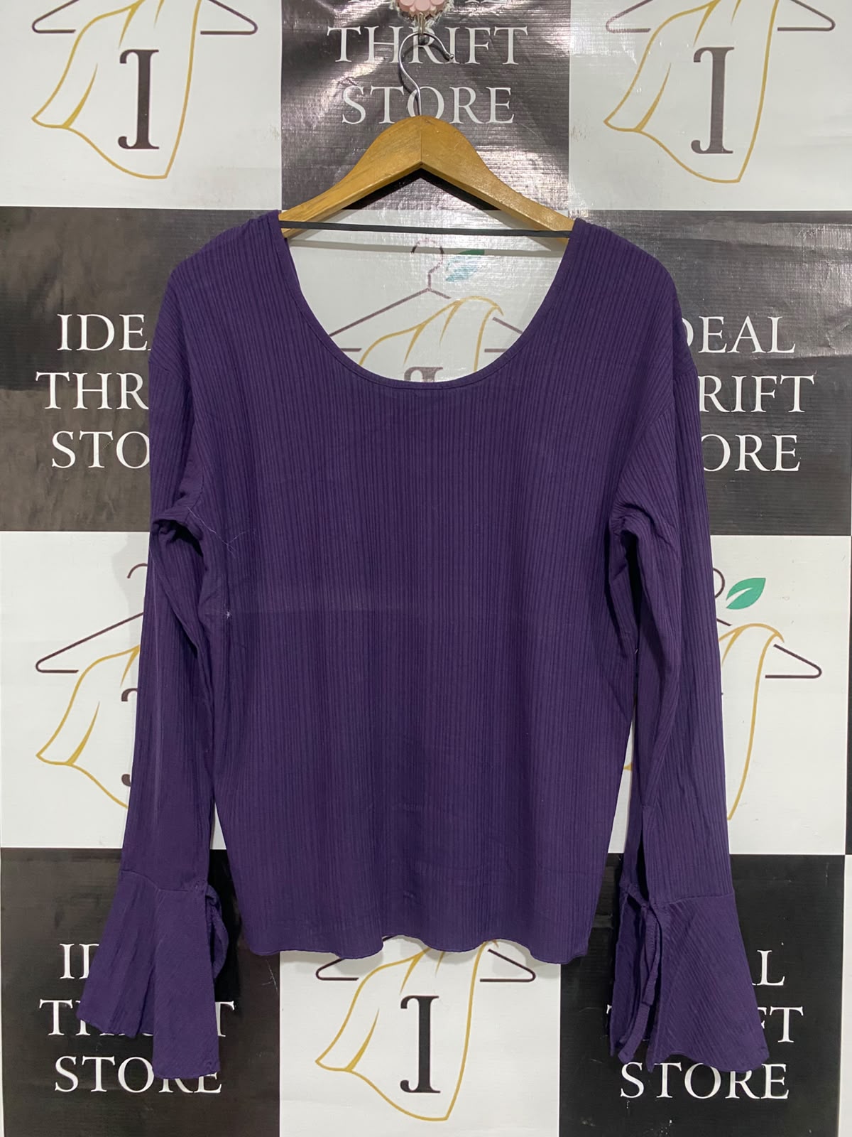 BETTINA LIANO |L | BUST 20 | A75 | PURPLE RIBBED SCOOP NECK TIE SLEEVE TOP