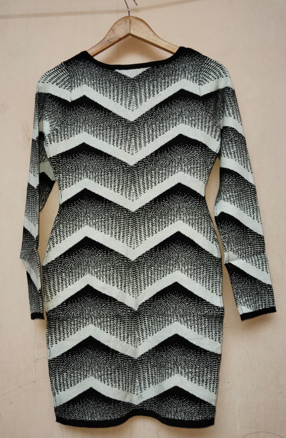 Say What? Black & White Print Flattering Hourglass Sweater Dress.W-16.5 / L-32