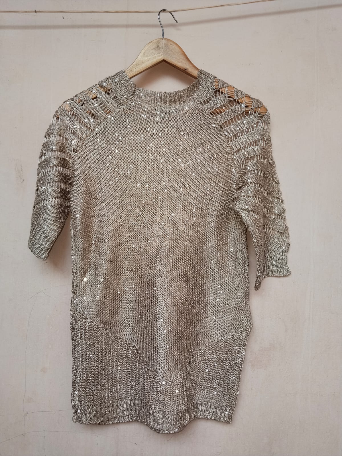 Lauren Michelle Tan / Beige Sheer Knit Sequins Sweater W-16 / L-28