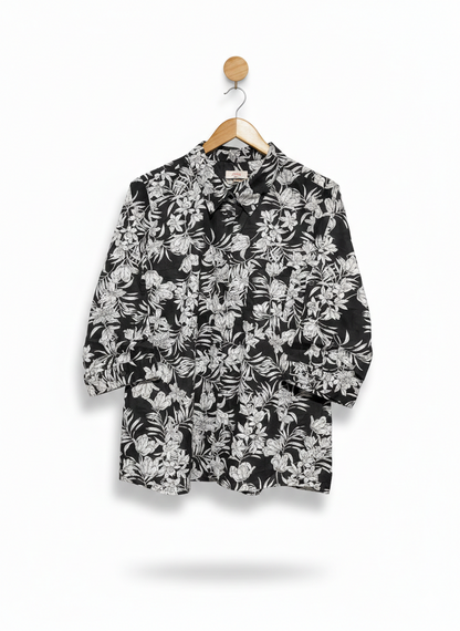 MILLERA |XL| BUST 22| BLACK AND WHITE FLORAL BUTTON-DOWN SHIRT