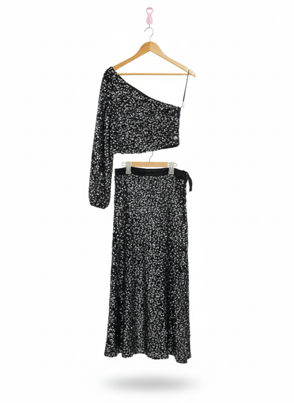 URBAN REVIVO|M|BLACK AND SILVER SEQUIN ONE SHOULDER CO-ORD SET