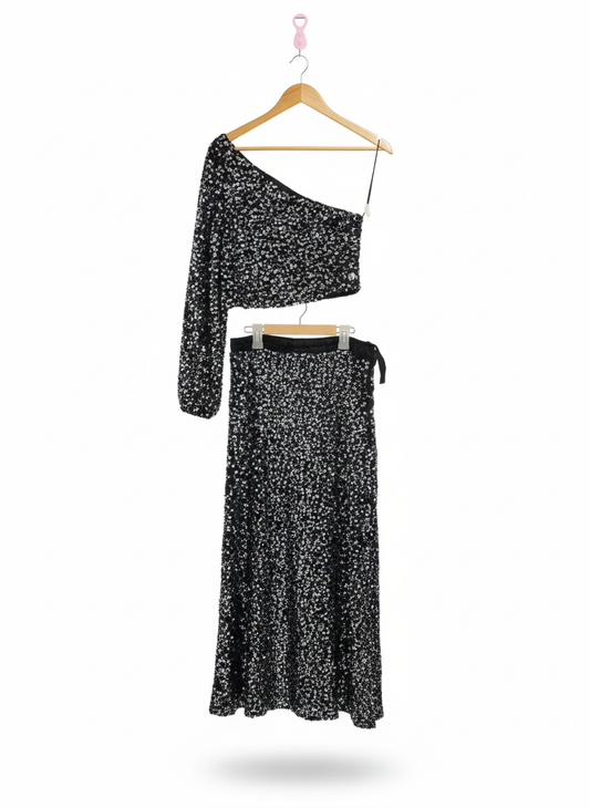 URBAN REVIVO|M|BLACK AND SILVER SEQUIN ONE SHOULDER CO-ORD SET