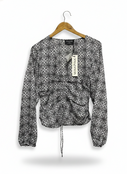 MINKPINK |M| BUST 17|B12| BLACK AND WHITE GEOMETRIC RUCHED BLOUSE