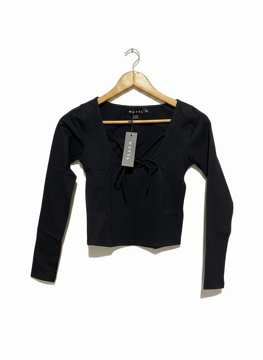 MOTEL |XS| BUST 14| black long-sleeve crop top