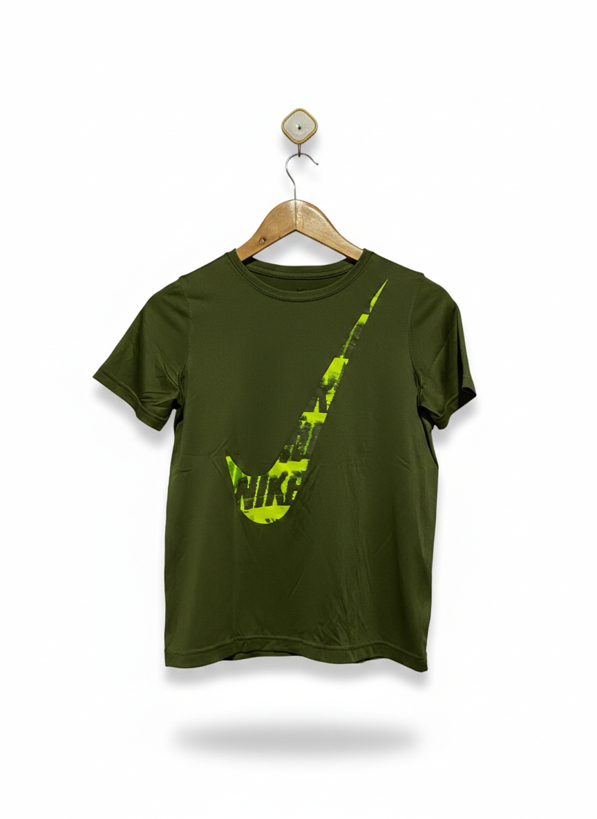 NIKE |M| BUST 16| Dri-FIT Vertical Logo Tee