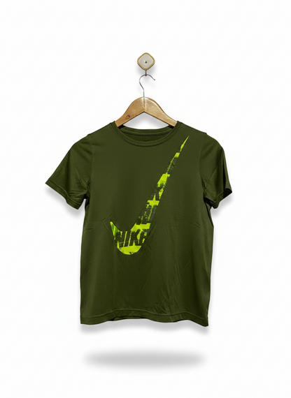 NIKE |M| BUST 16| Dri-FIT Vertical Logo Tee