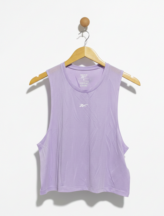 REEBOK |S| BUST 17| ACTIVEWEAR CROPPED TANK – LIGHTWEIGHT LAVENDER MUSCLE TEE WITH ICONIC LOGO