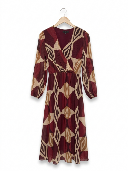 BLUE VANILLA |S/M| BUST 17| BASIC BURGUNDY GEOMETRIC PRINT WRAP DRESS