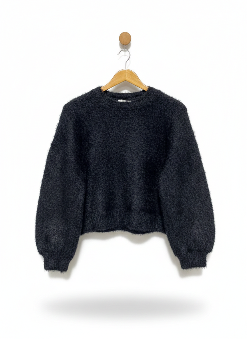 YOUTH |M| BUST 17| Black Fluffy Knit Cropped Sweater
