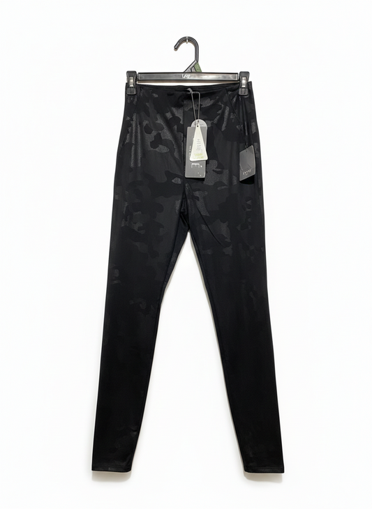 LYSSE|XS/S|WAIST 24|BLACK FAUX LEATHER CAMOUFLAGE LEGGINGS