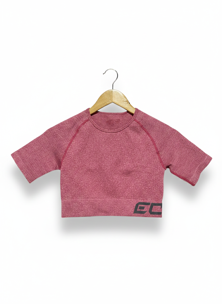 ECHT |S| BUST 14|B 11| PERFORMANCE SEAMLESS ATHLETIC CROP TOP