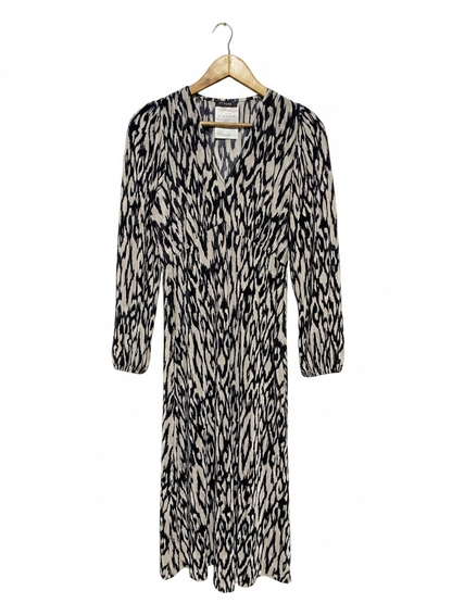 ET VOUS |M| BUST 17| B13| MONOCHROME ANIMAL PRINT PLEATED MIDI DRESS
