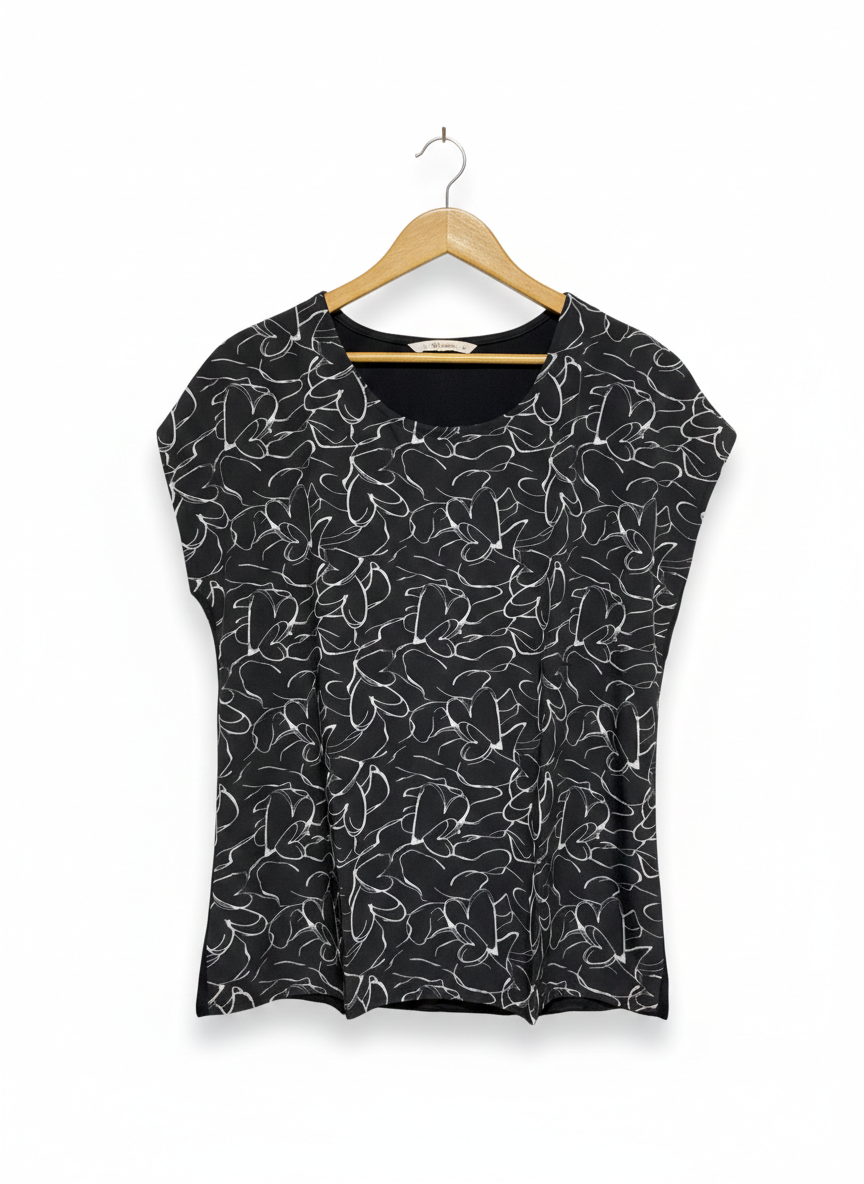 TU WOMAN |L| BUST 20| BLACK AND WHITE ABSTRACT LINE ART SHORT SLEEVE TOP