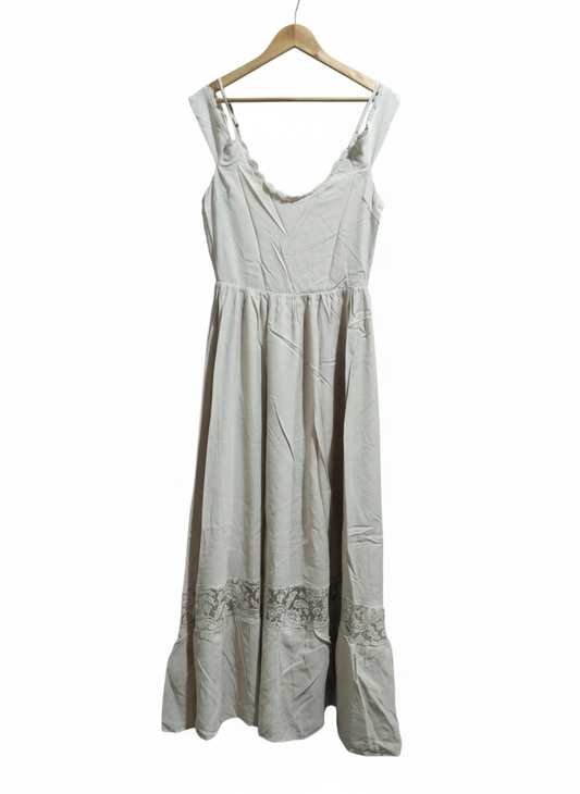 JOYFOLIE|M|BUST 17|Beige Maxi Dress With Lace Trim