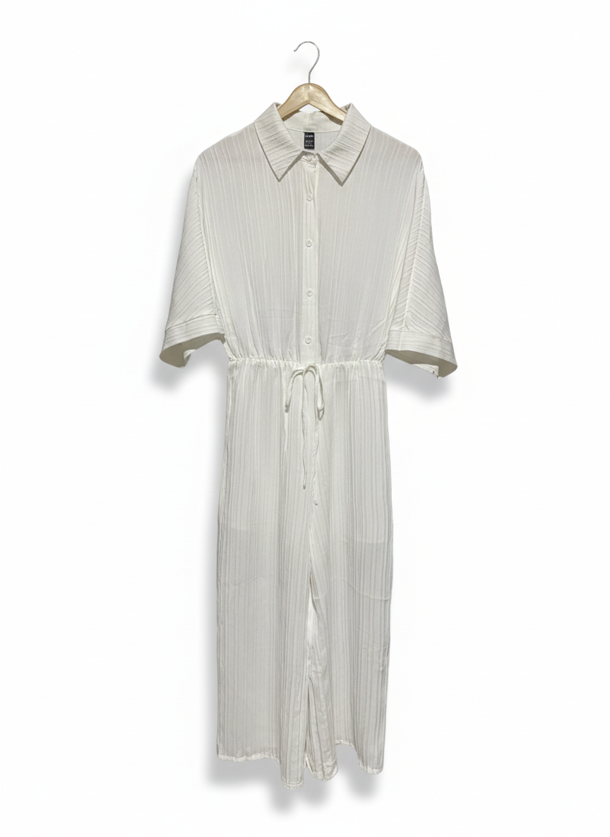 SHEIN |M| BUST FREE| WHITE PLISSÉ BUTTON-FRONT JUMPSUIT
