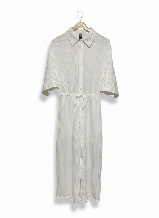 SHEIN |M| BUST FREE| WHITE PLISSÉ BUTTON-FRONT JUMPSUIT