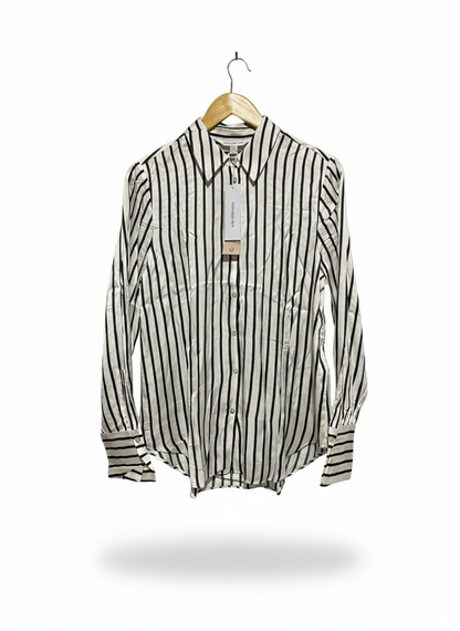 FOREVER |M| BUST 20| WOMEN'S VERTICAL STRIPED BUTTON-UP SHIRT IN WHITE AND BLACK