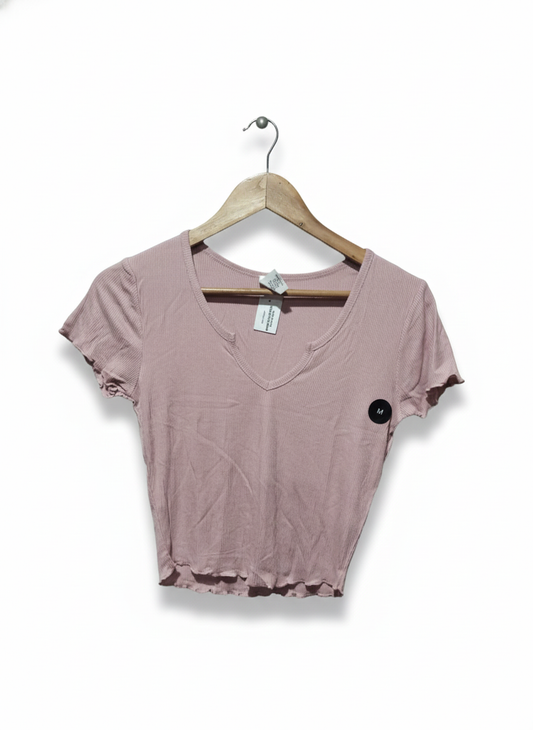 DESTINED|M|BUST |Ribbed V-neck cap sleeve crop top