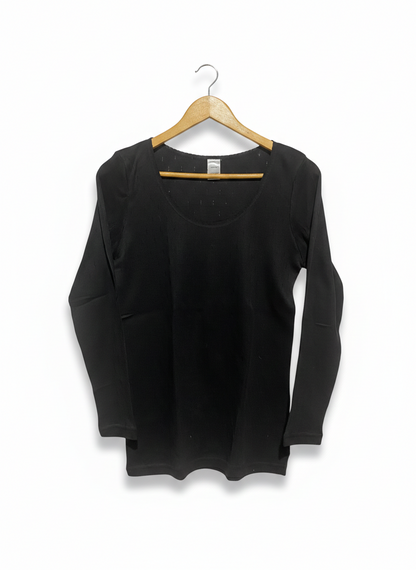 UNDER WORKS |M| BUST 16| C1 | CLASSIC BLACK LONG-SLEEVE SCOOP NECK TOP