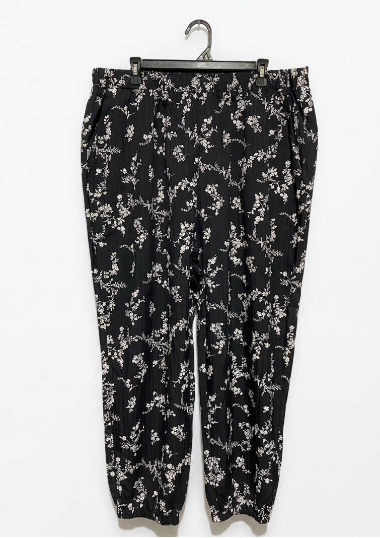 |XXL| WAIST 38| B5| BLACK FLORAL PRINT JOGGER PANTS WITH ELASTICATED CUFFS AND WAIST