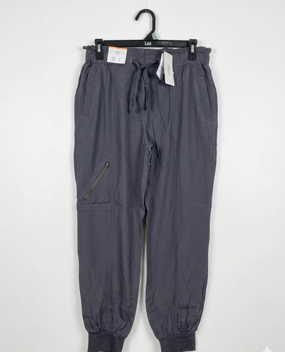 LOOK |M| WAIST 28| NEV DARK GREY UTILITY JOGGER PANTS