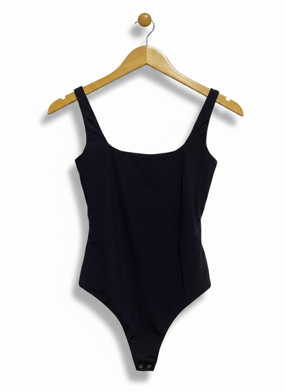 STYLE RUNNER |S| BUST 13| SLEEK BLACK SCOOP NECK BODYSUIT