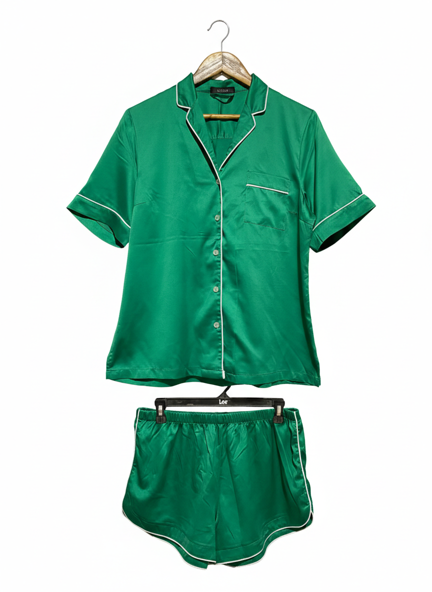 BENDON |L| VIBRANT GREEN TWO-PIECE SLEEPWEAR WITH BUTTON-DOWN SHIRT AND CONTRAST PIPED TRIM