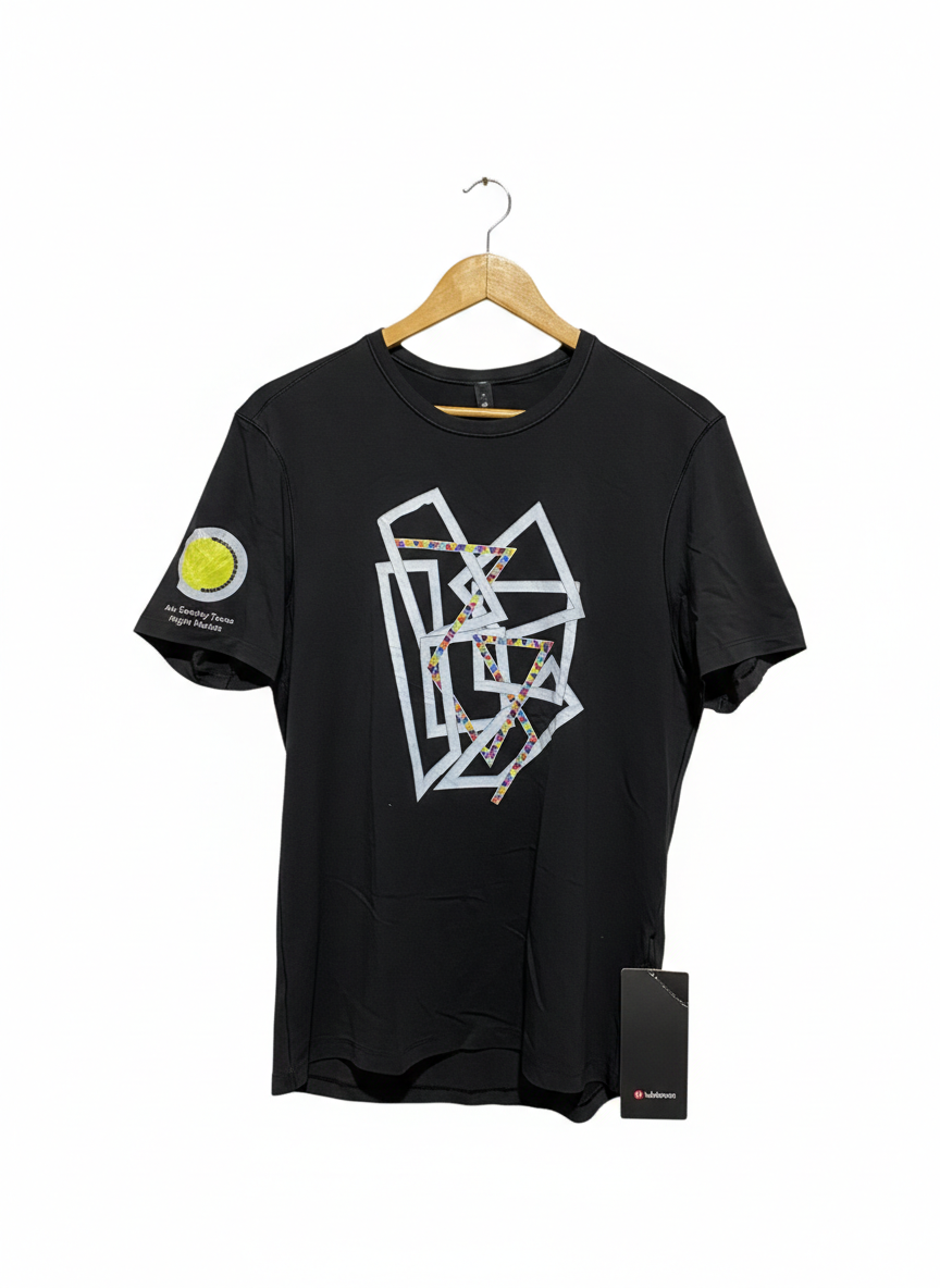 LULULEMON |L| BUST 19| Black T-Shirt with Geometric Graphic