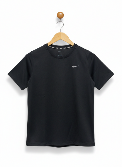 NIKE |M| BUST 17| SLEEK BLACK SHORT SLEEVE ATHLETIC TRAINING T SHIRT