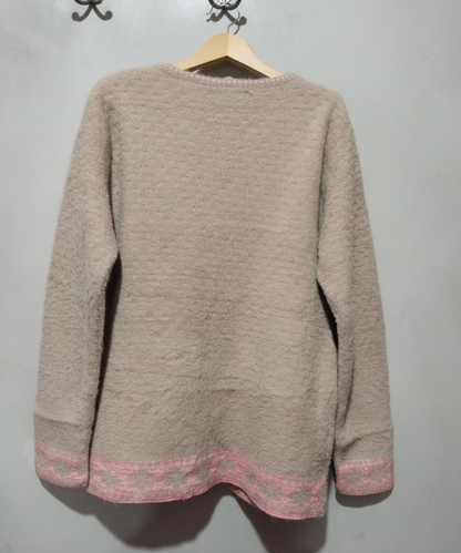 FASHION FLO  Trendy Ladies Sweater W-19 / L-25