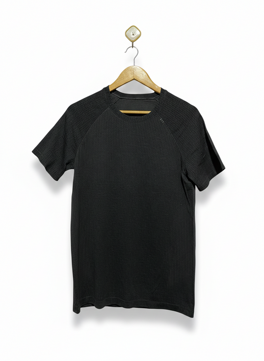 LULULEMON |L| BUST 19|  Metal Vent Tech Short-Sleeve Shirt
