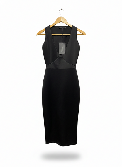 PRETTYLITTLE THING |M| BUST 14|  SLEEVELESS V-NECK BODYCON MIDI DRESS IN BLACK