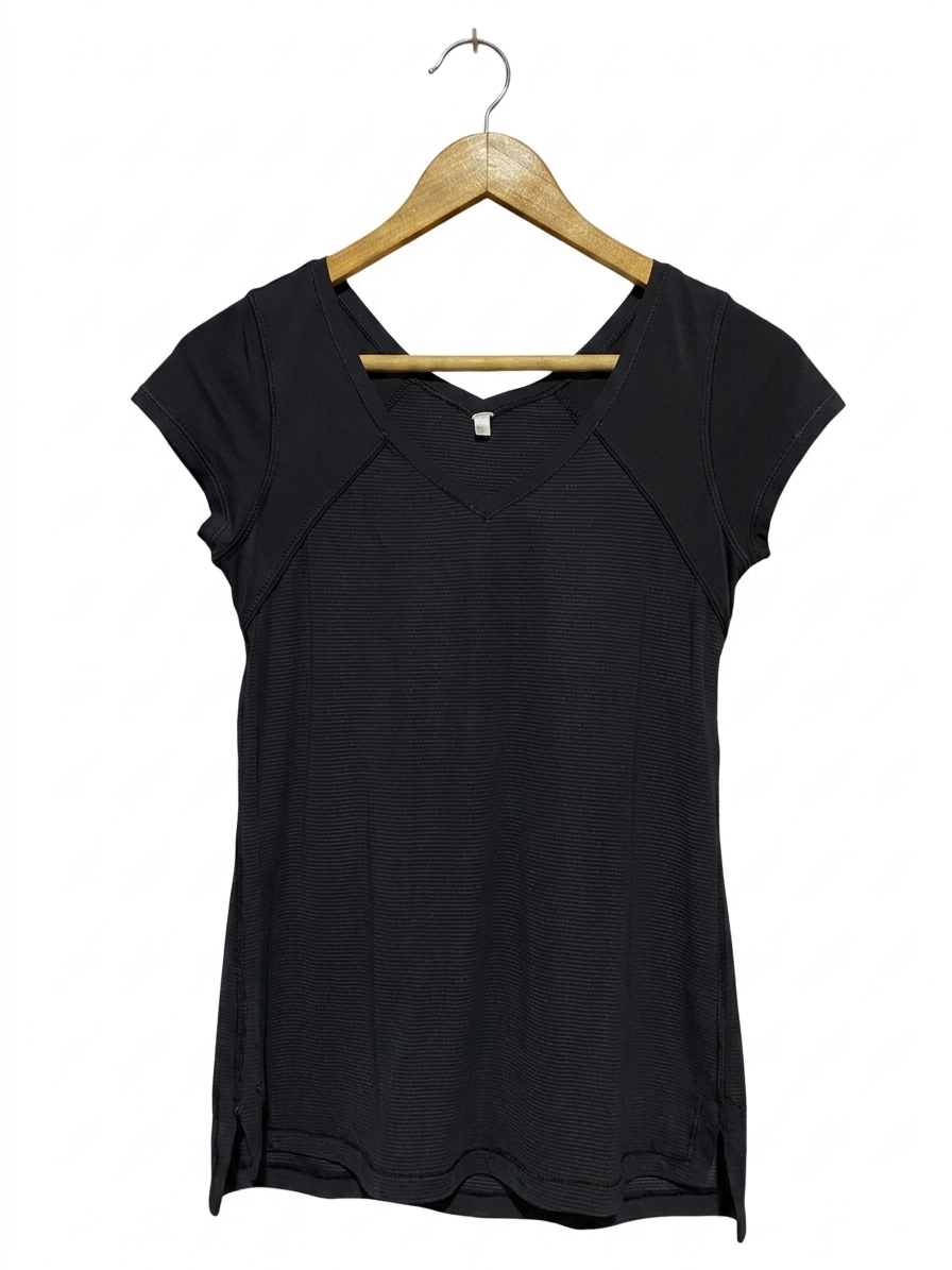 LULULEMON |S| BUST 15| BLACK SWIFTLY TECH V-NECK SHORT SLEEVE T-SHIRT