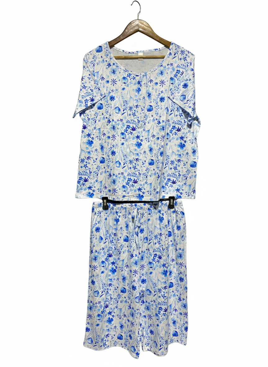 SOFT TWO-PIECE LOUNGEWEAR WITH SHORT SLEEVE SCOOP NECK TOP AND MATCHING WIDE-LEG PANTS |XL|