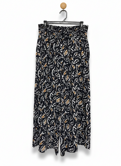 & ME |L| WAIST 30| BLACK & GOLD ABSTRACT PRINT CULOTTES