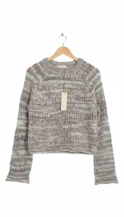 Universal Thread Women's Size S Gray White &amp; Gray Knit Design Crew Neck W-20/ L-22