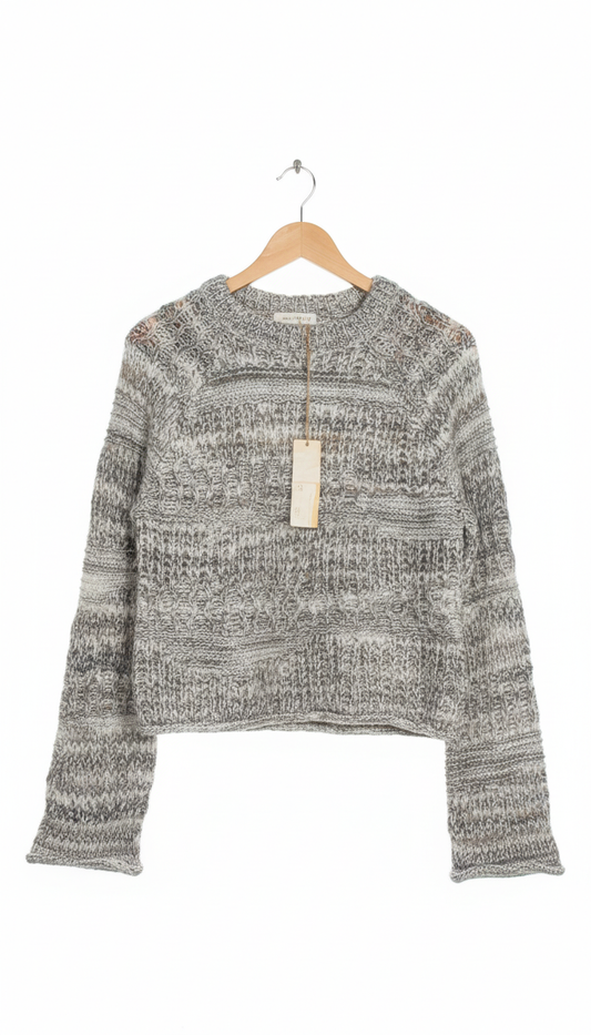 Universal Thread Women's Size S Gray White &amp; Gray Knit Design Crew Neck W-20/ L-22