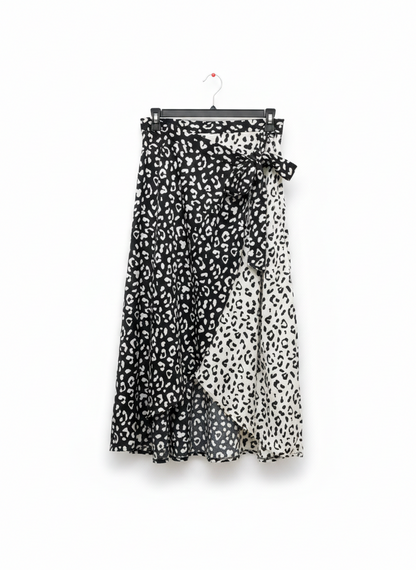 BOOHOO |M| WAIST 28| C6| MONOCHROME LEOPARD PRINT WRAP MAXI SKIRT