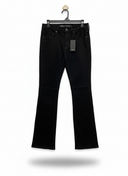 RIDERS |L| WAIST 30| STAPLE BLACK BOOTCUT JEANS FROM MNG FEATURING A CLASSIC FIVE-POCKET DESIGN AND A FLATTERING SLIGHT FLARE AT THE HEM