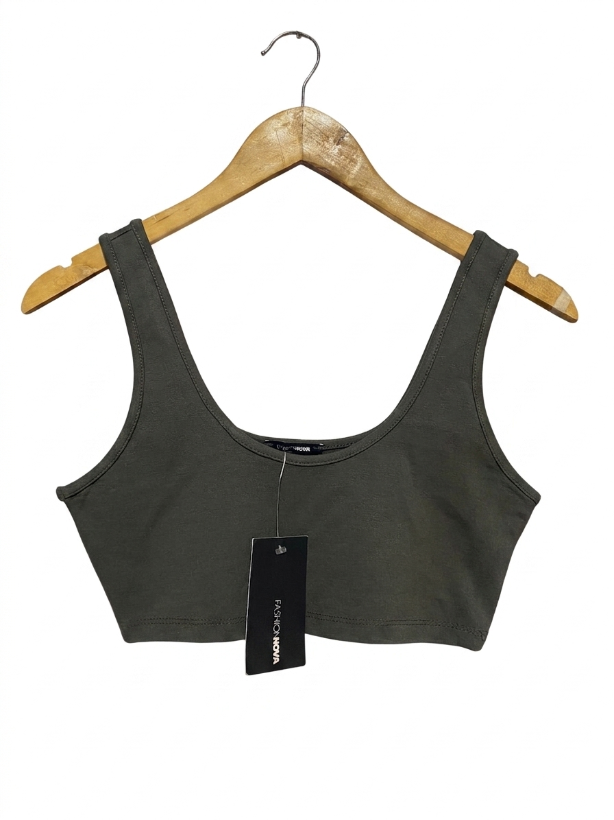 FASHION NOVA |M| BUST 15| B24| PREMIUM FASHION NOVA SCOOP NECK CROP TOP