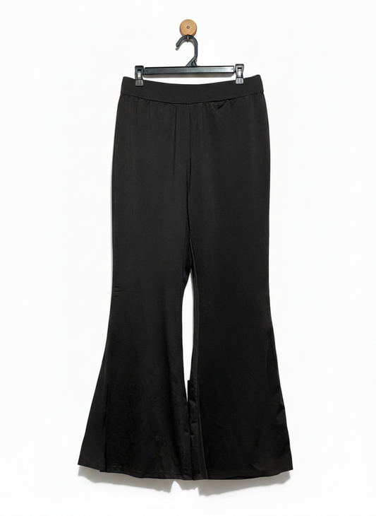 SHEIN |M| WAIST 26| ULTRA-FLARE HIGH-RISE MATTE LEGGINGS