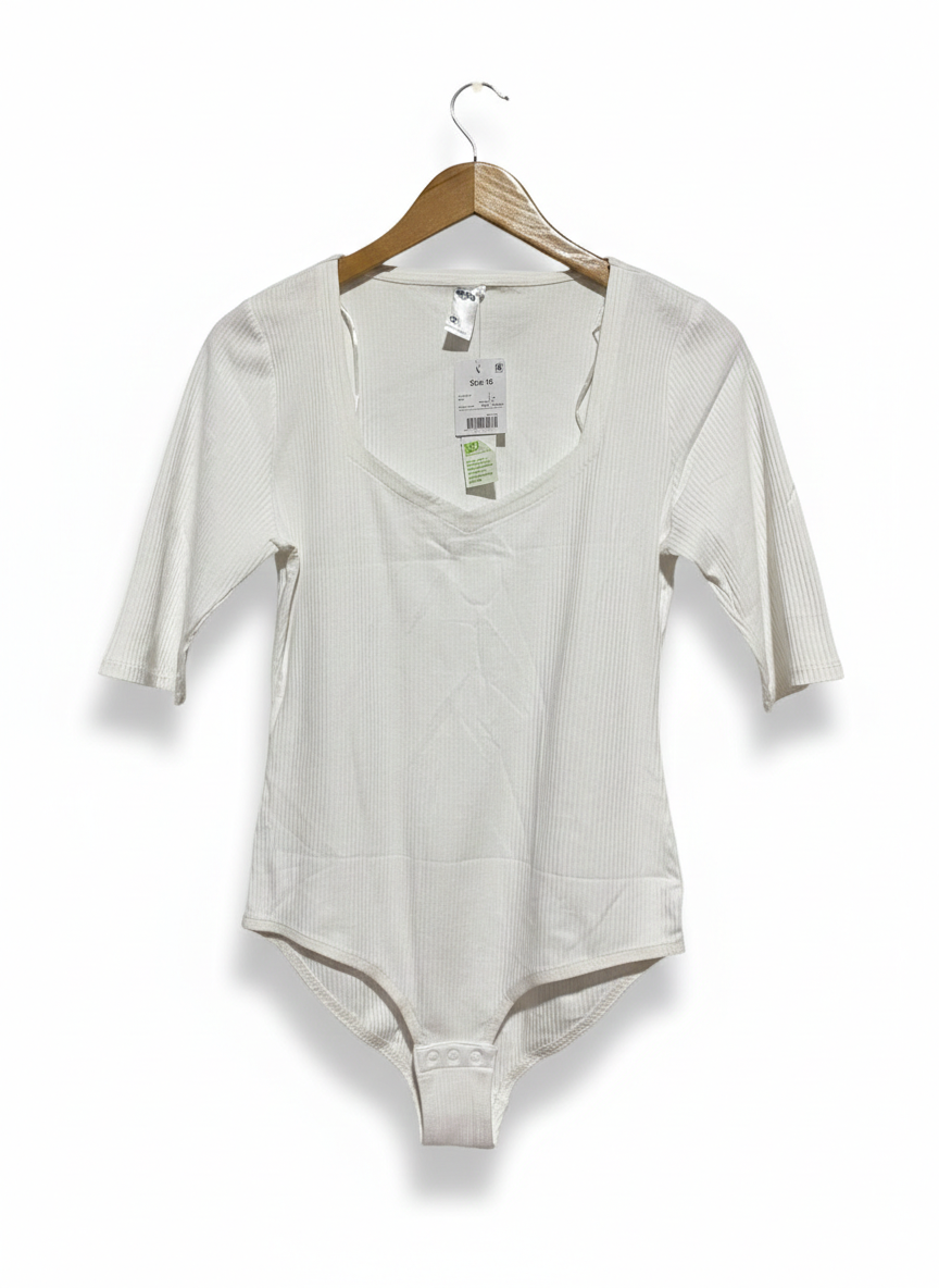 ANKO |M| BUST 16|B10| WHITE RIBBED SCOOP NECK BODYSUIT