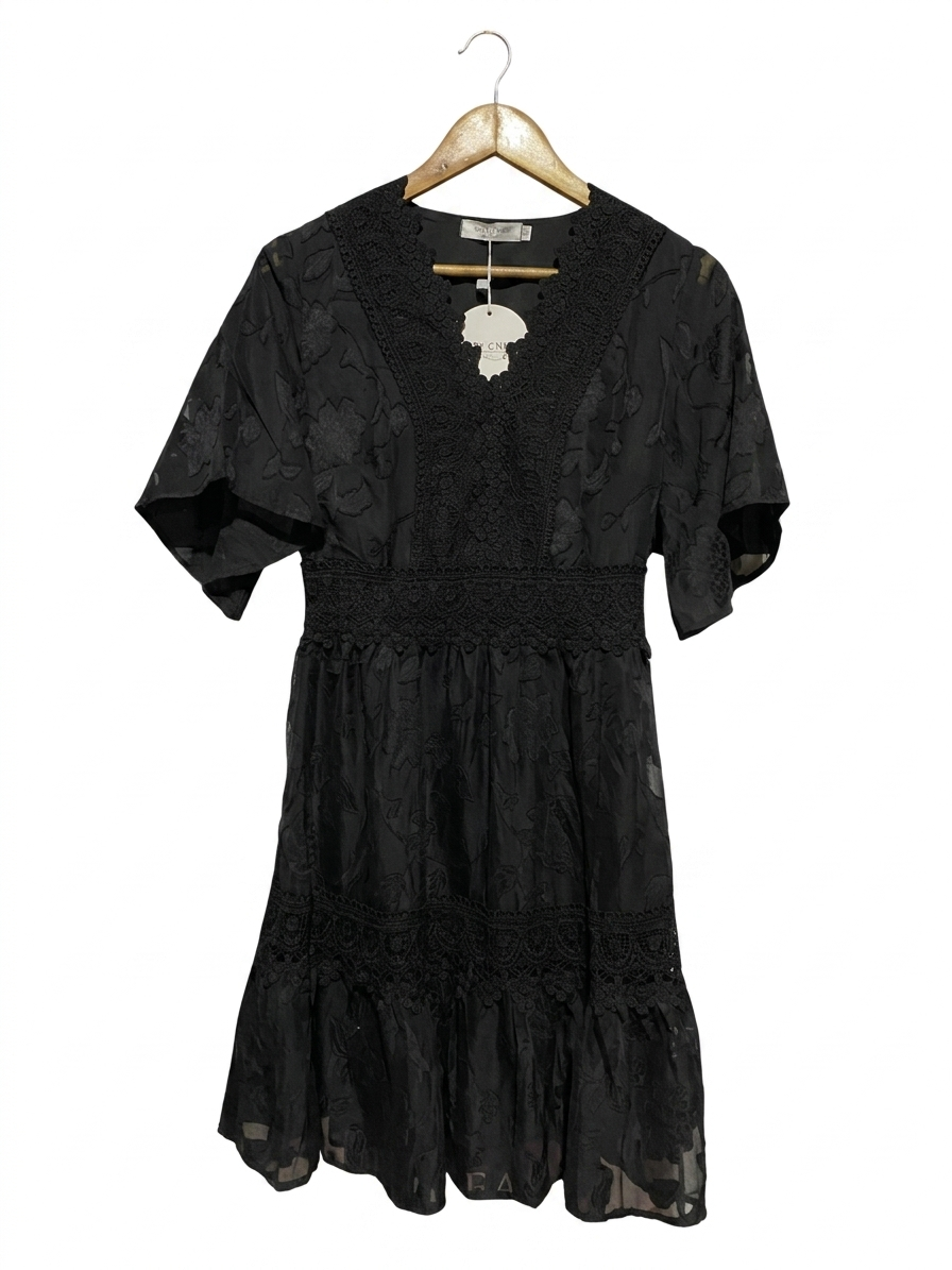 SALTY CRUSH |M| BUST 18| B26| ELEGANT BLACK LACE EMBROIDERED V-NECK MINI DRESS