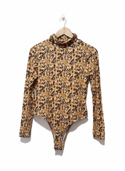Woman’s Primark Turtle Neck Long Sleeve Leopard Print Bodysuit W-17.5 / L-20