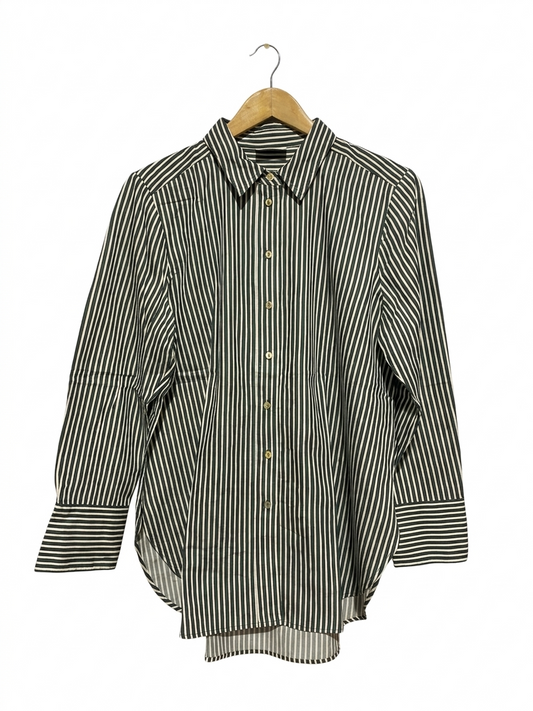 SUSSAN |L| BUST 22| B6| CLASSIC BUTTON-DOWN WITH POINT COLLAR
