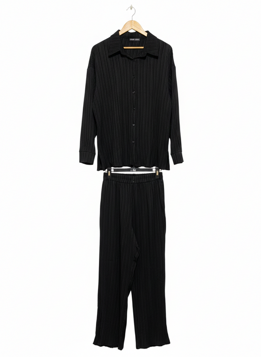 SHEIN |M| CHIC BLACK PLISSÉ COORDINATED SET